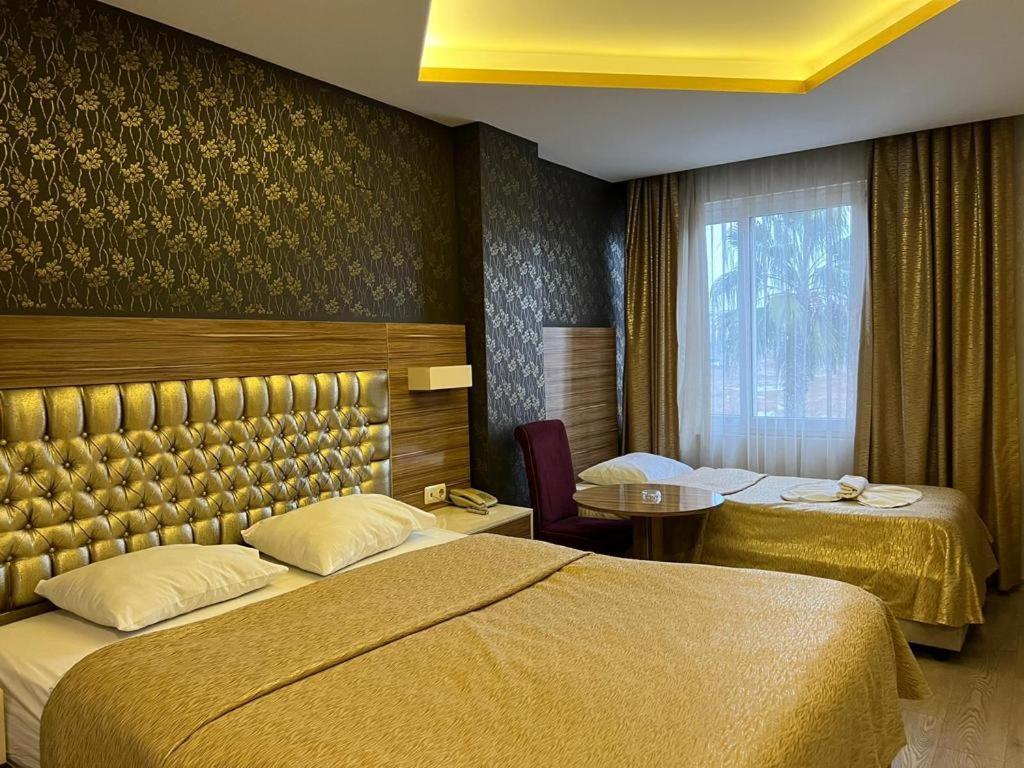 Grand Ezel Hotel Μερσίνη Εξωτερικό φωτογραφία