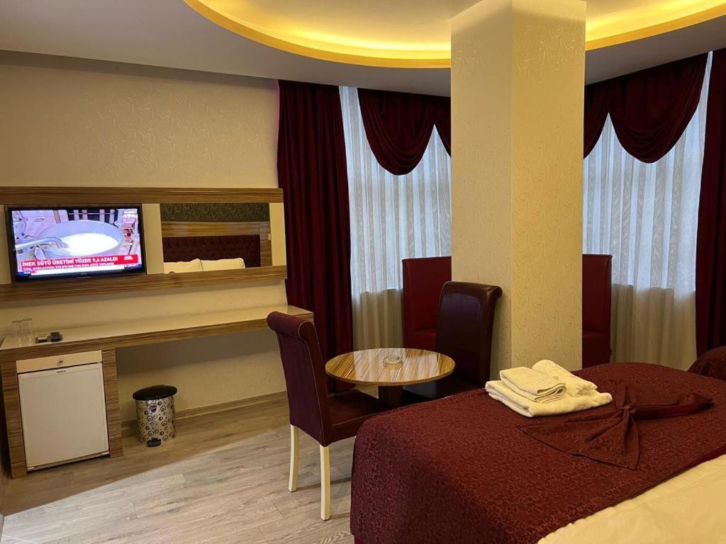 Grand Ezel Hotel Μερσίνη Εξωτερικό φωτογραφία