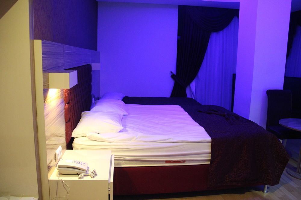 Grand Ezel Hotel Μερσίνη Εξωτερικό φωτογραφία