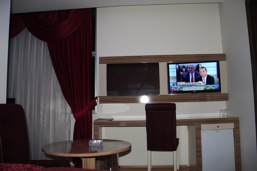 Grand Ezel Hotel Μερσίνη Εξωτερικό φωτογραφία